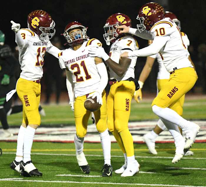 a Central Catholic West Linn 6A Oregon football semifinal November 17 2023 Taylor Balkom 39